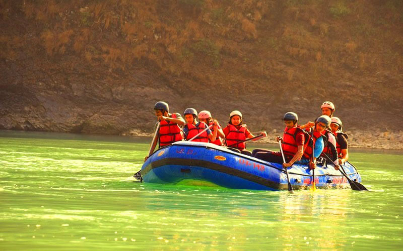 Adventure sports activities at Rishikesh rafting camp